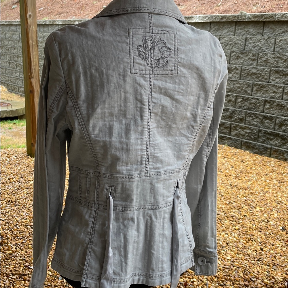White House Black Market Fitted Blazer Jacket Size8 Light Blue-Gray Embellished - Picture 5 of 14